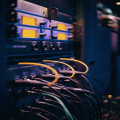 Waarom laadt mijn internet traag terwijl ik een snelle verbinding heb?